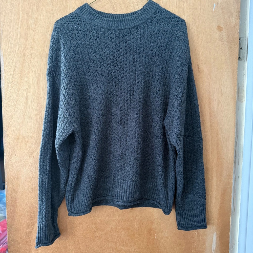 Textured Knit Sweater Charcoal Gray Crew Neck Small